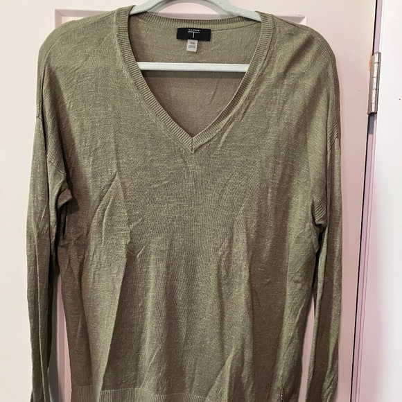 Tahari Lightweight Sweater - Picture 1 of 3